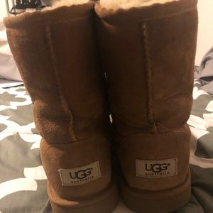 Ugg mid quarter boots